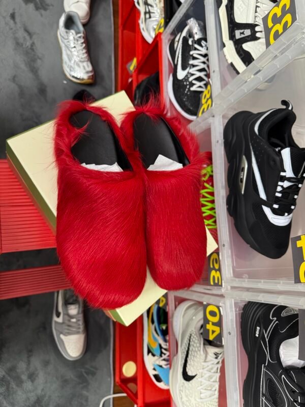 Marni Long Hair Calfskin Fussbett Sabot Mule Red