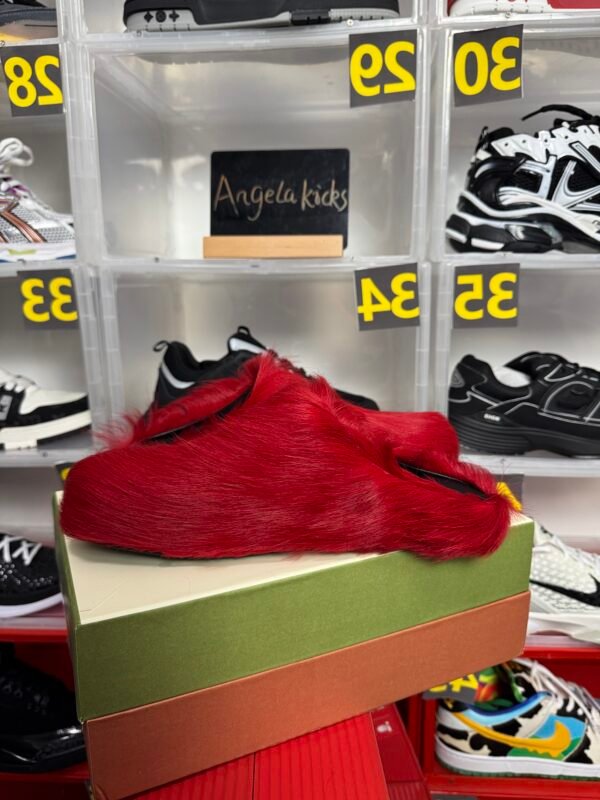 Marni Long Hair Calfskin Fussbett Sabot Mule Red