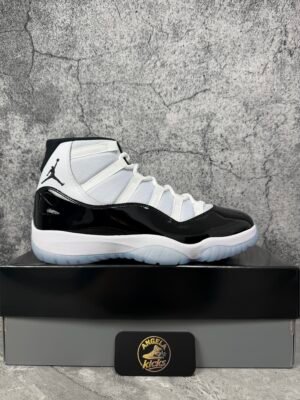 Jordan 11 Retro Concord (2018)