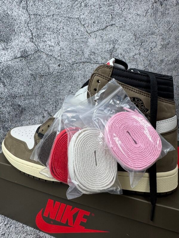 Jordan 1 Retro High OG SP Travis Scott Mocha