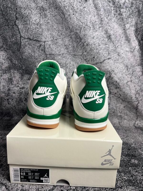 Jordan 4 Retro SB Pine Green