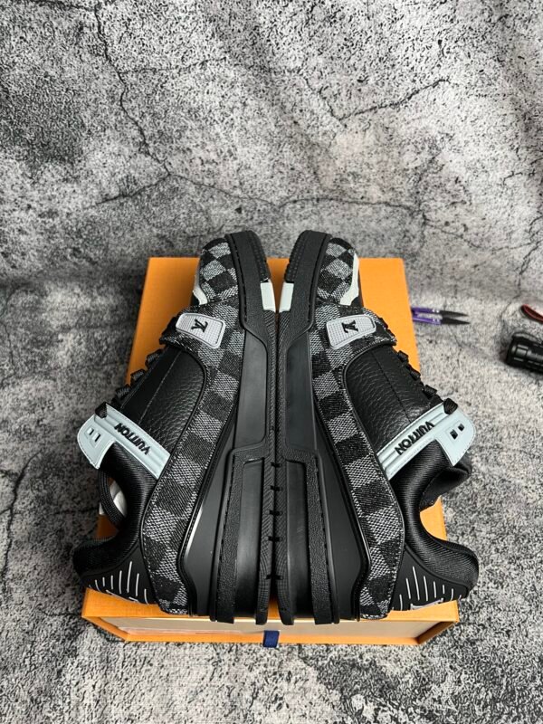 LOUIS VUITTON Trainer