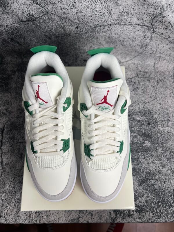 Jordan 4 Retro SB Pine Green