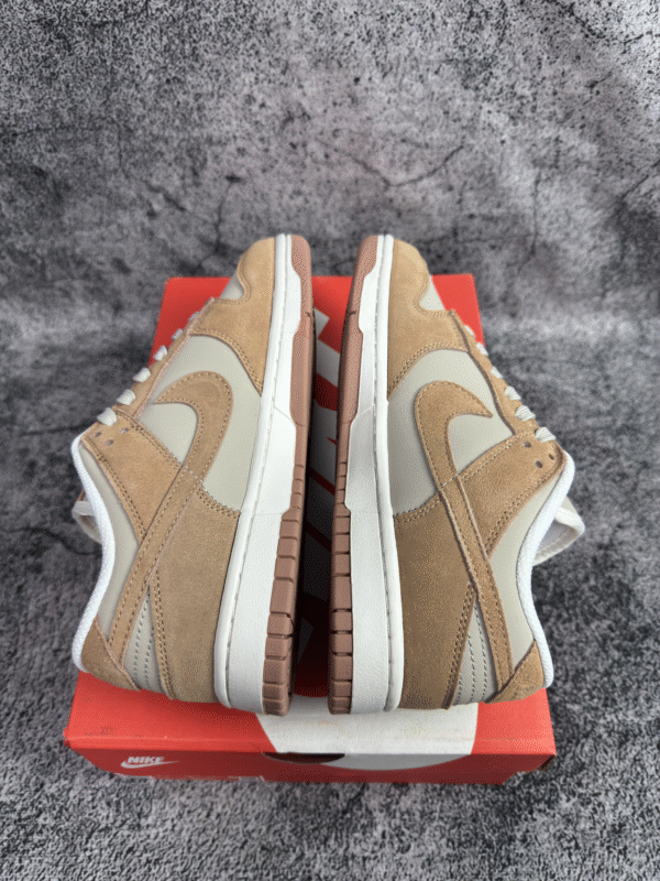 Nike Dunk Low SE Sanddrift