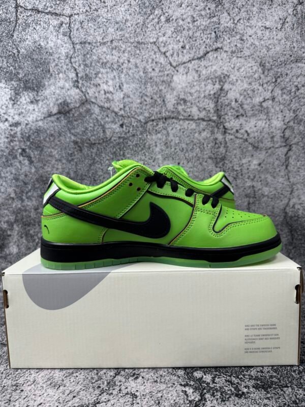 Nike SB Dunk Low The Powerpuff Girls Buttercup
