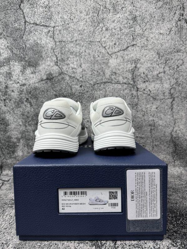 Dior B30 White