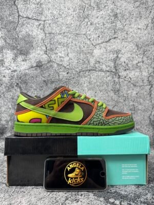 Nike SB Dunk Low De La Soul