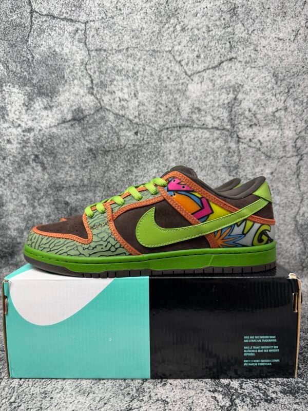 Nike SB Dunk Low De La Soul