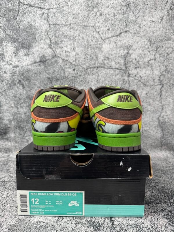Nike SB Dunk Low De La Soul