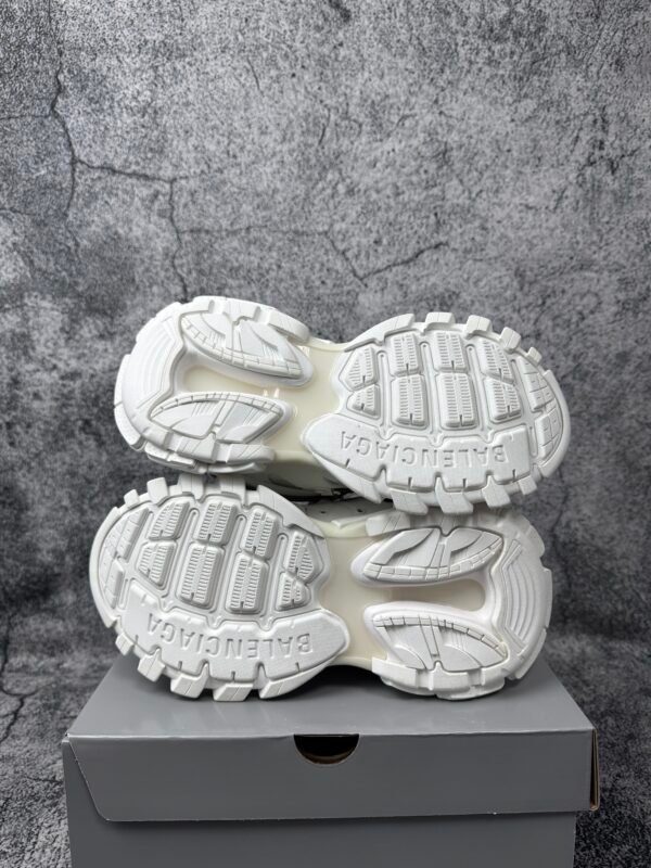 Balenciaga Track Trail Laces