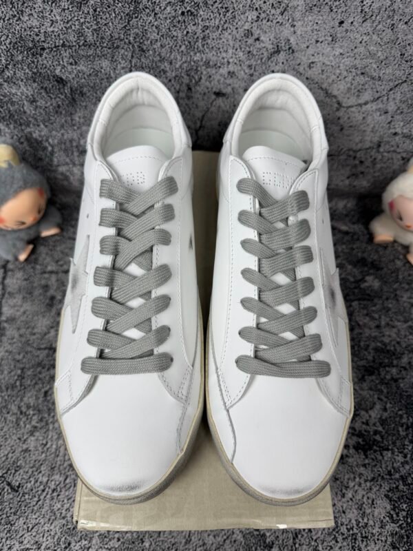 Golden Goose Super-Star