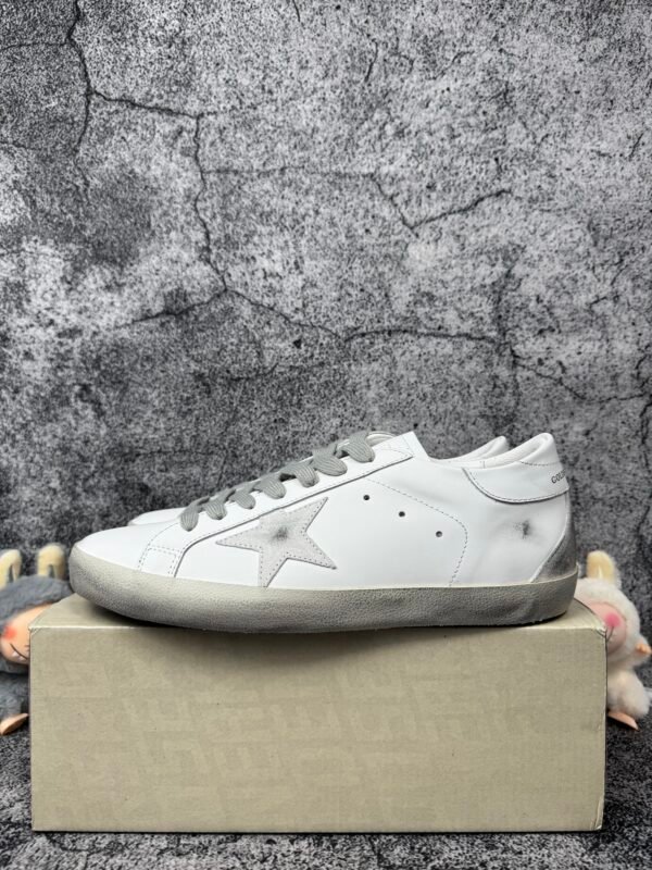 Golden Goose Super-Star
