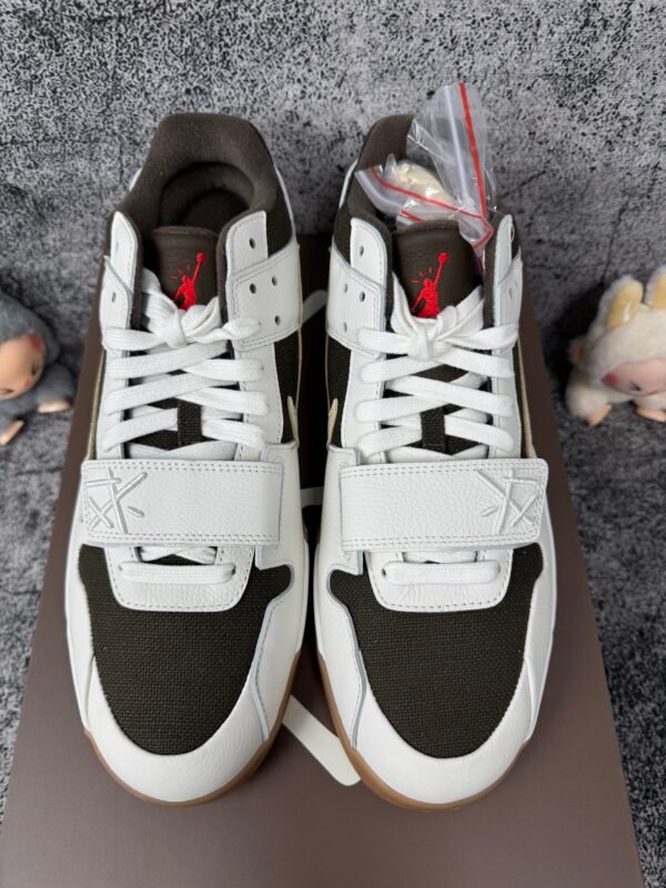 Jordan Jumpman Jack TR Travis Scott Sail