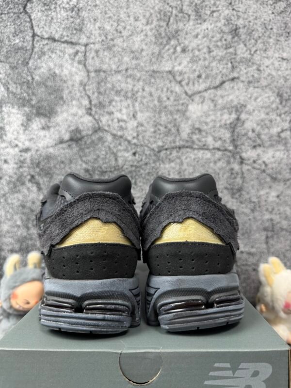 New Balance 2002R Protection Pack Phantom