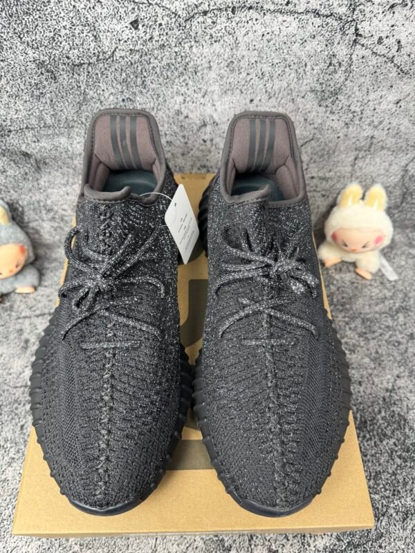 adidas Yeezy Boost 350 V2 Black