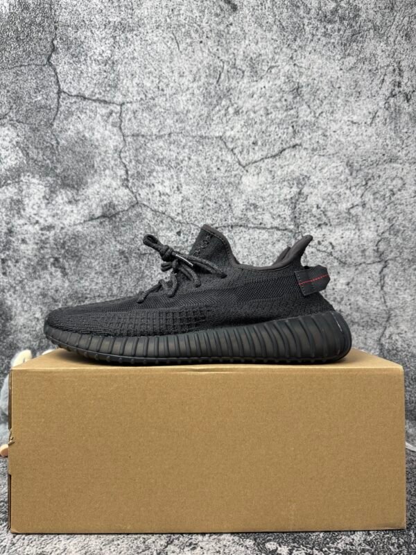 adidas Yeezy Boost 350 V2 Black