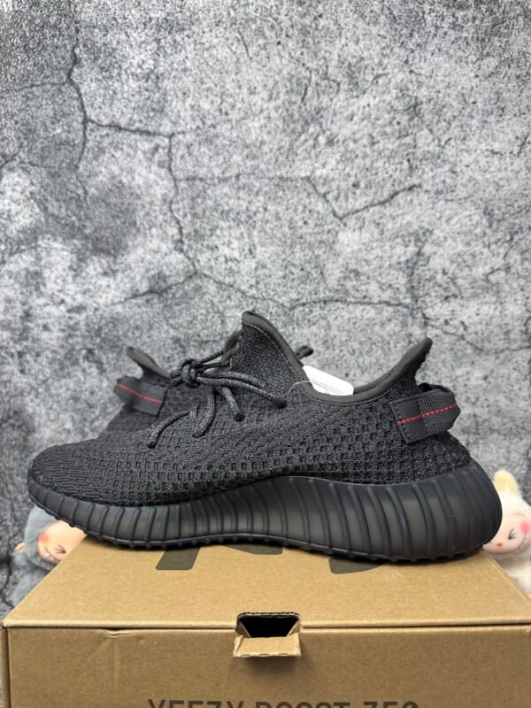 adidas Yeezy Boost 350 V2 Black