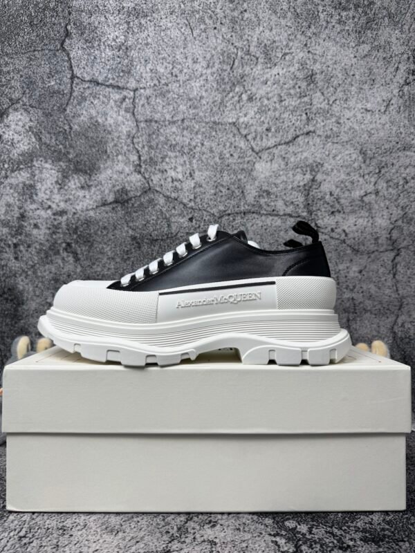 Alexander McQueen Tread Slick Low Lace Up Black White FW21