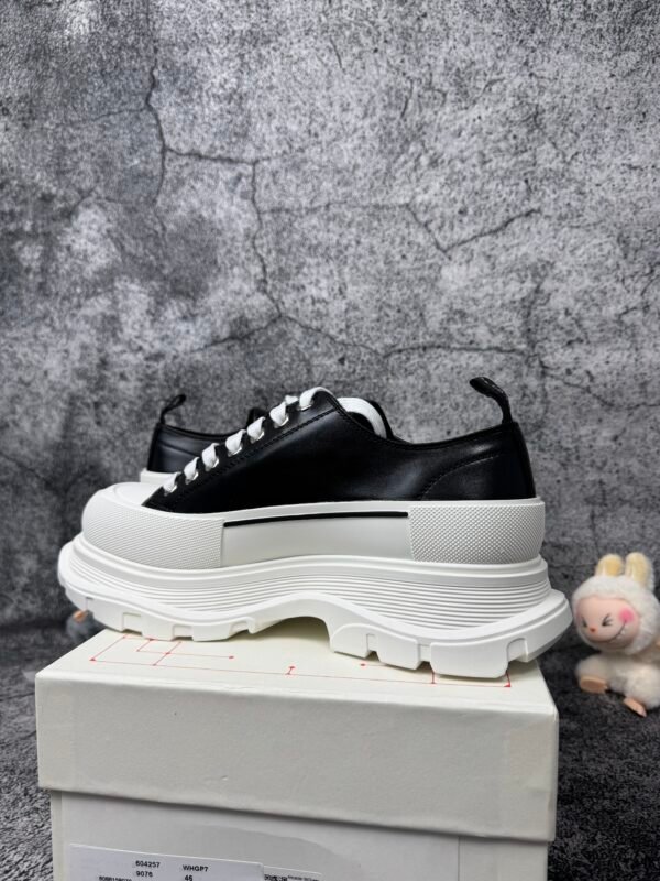 Alexander McQueen Tread Slick Low Lace Up Black White FW21