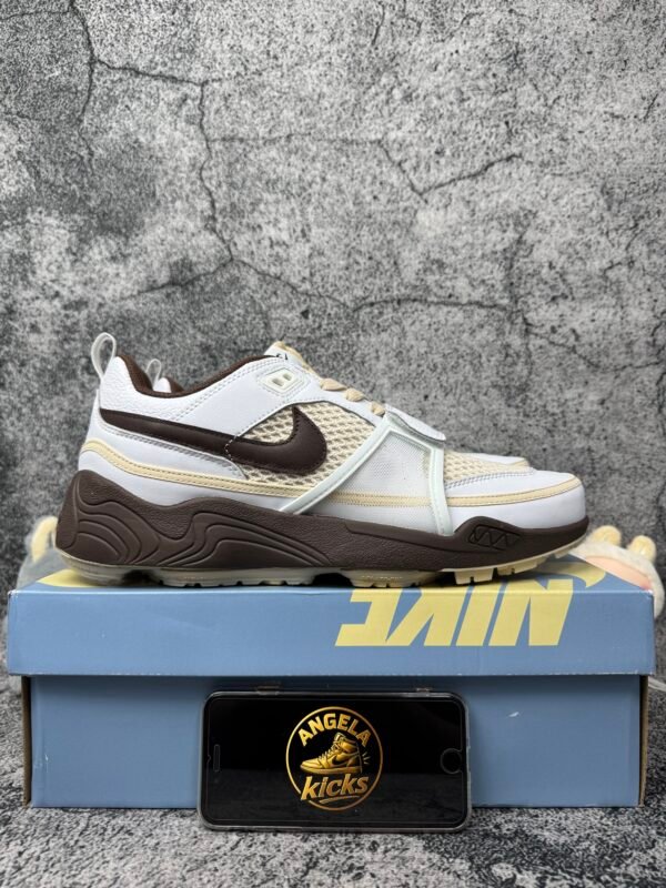 Nike Zoom Field Jaxx Travis Scott Light Chocolate
