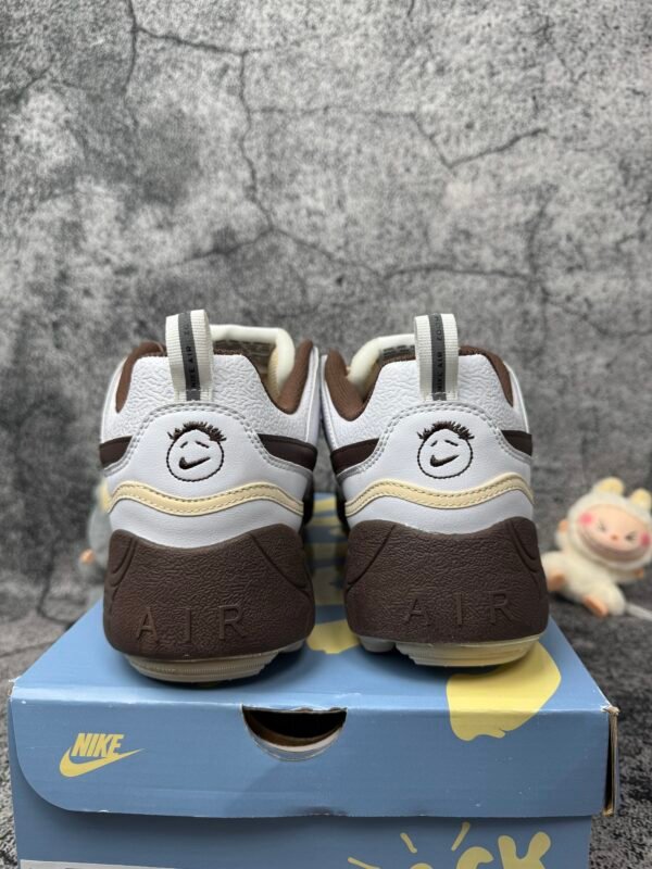 Nike Zoom Field Jaxx Travis Scott Light Chocolate