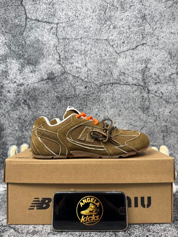 New Balance 530 SL Miu Miu Cinnamon