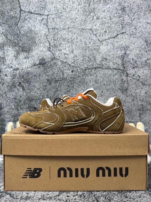 New Balance 530 SL Miu Miu Cinnamon
