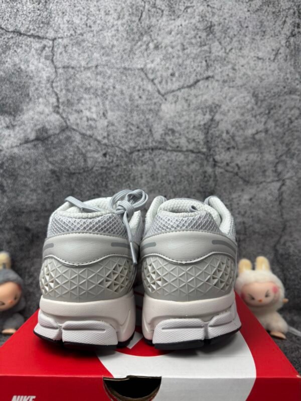 Nike Zoom Vomero 5 SP Vast Grey