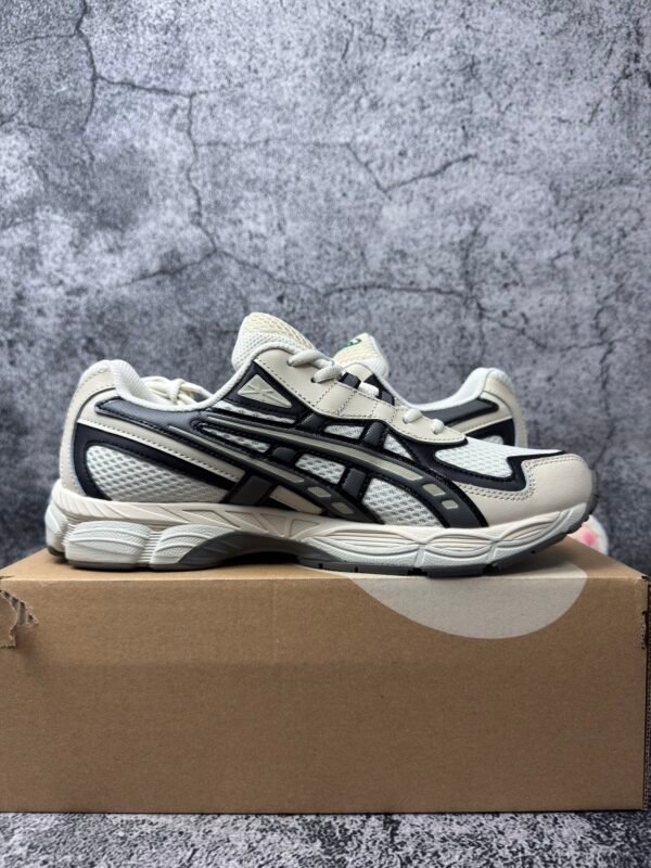 ASICS Gel-NYC 2055 Pale Oak Truffle Grey