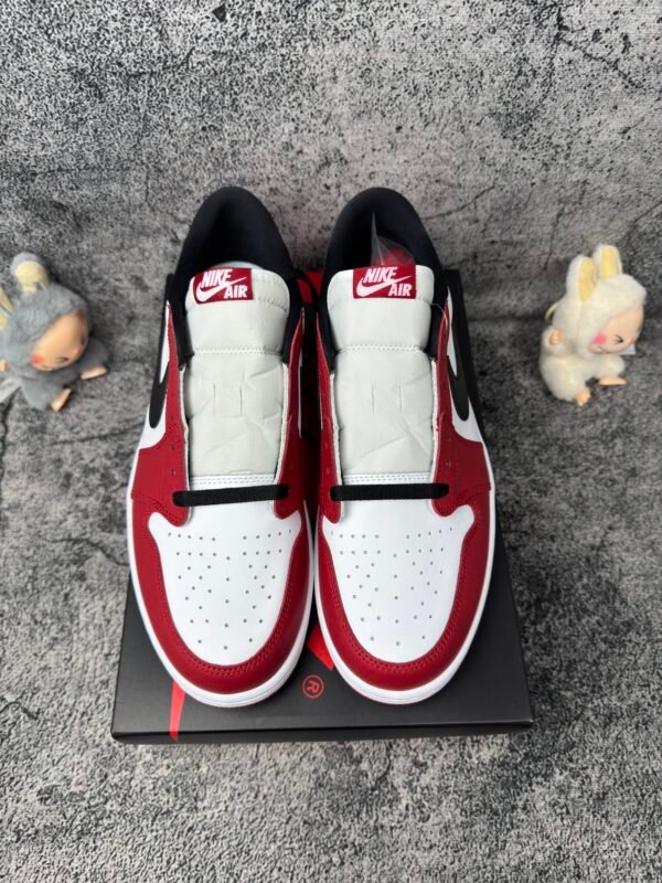 Jordan 1 Retro Low OG Chicago