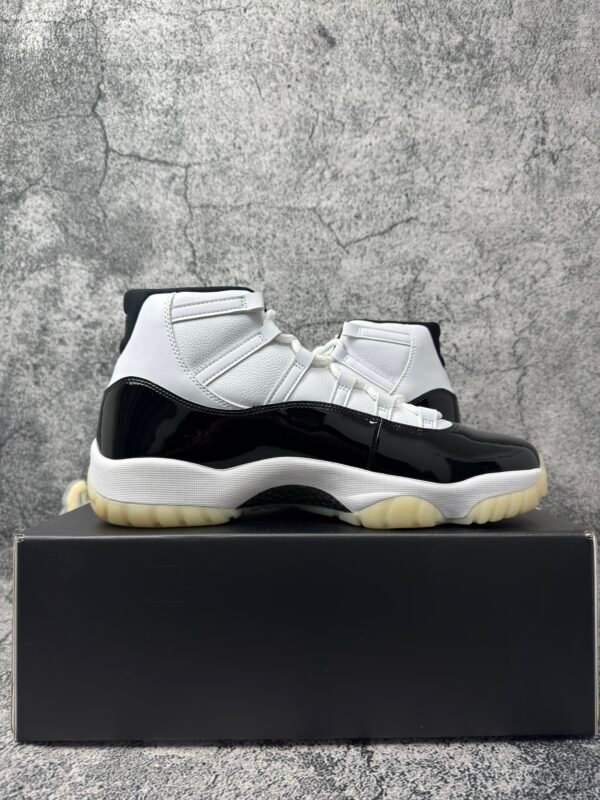 Jordan 11 Retro DMP Gratitude