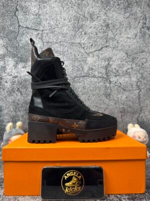 LOUIS VUITTON Laureate