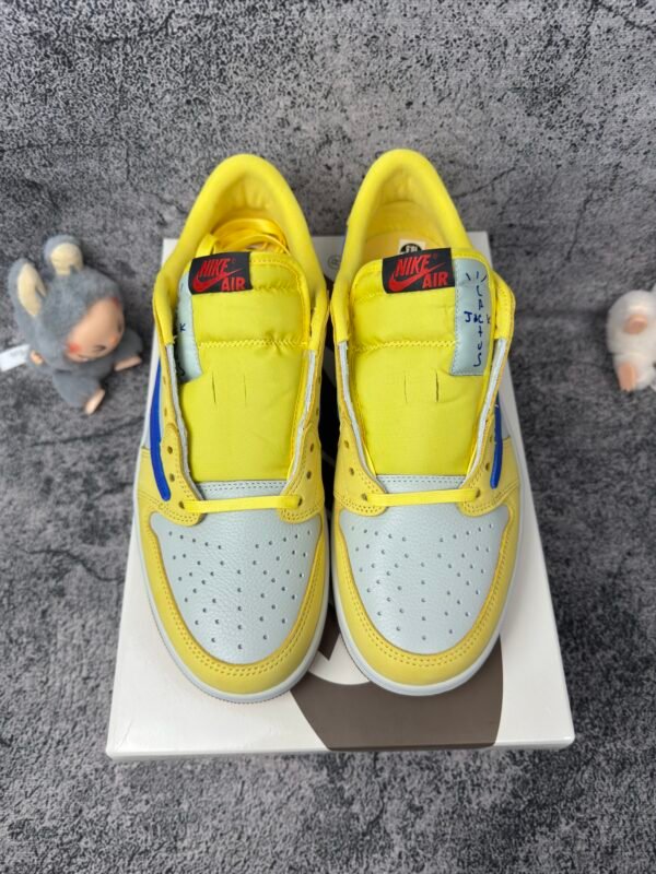 Jordan 1 Retro Low OG SP Travis Scott Canary