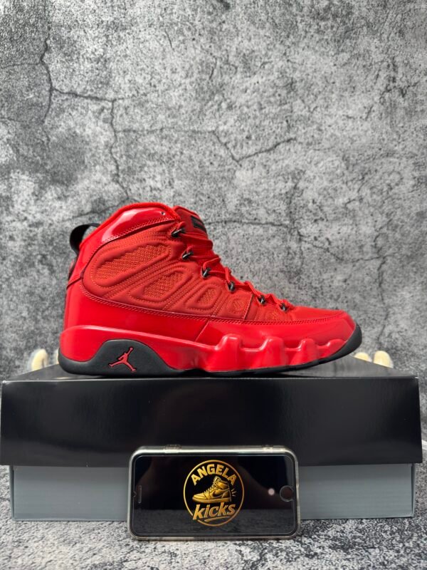 Jordan 9 Retro Chile Red