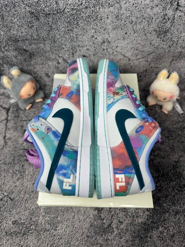 Nike SB Dunk Low Futura Laboratories Bleached Aqua