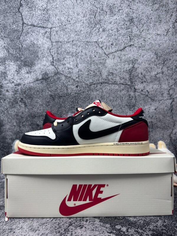 Jordan 1 Retro Low OG SP Travis Scott Red