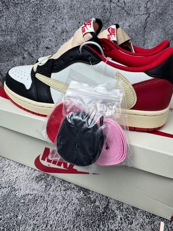 Jordan 1 Retro Low OG SP Travis Scott Red
