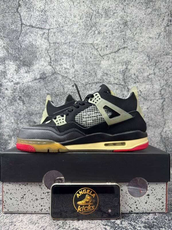 OFF-WHITE x Jordan Air Jordan 4