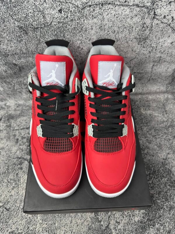 Jordan 4 Retro Toro Bravo