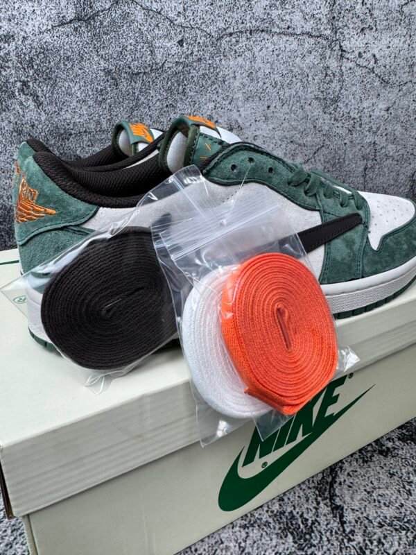 Travis Scott x Jordan Air Jordan 1 Low OG  TS SP