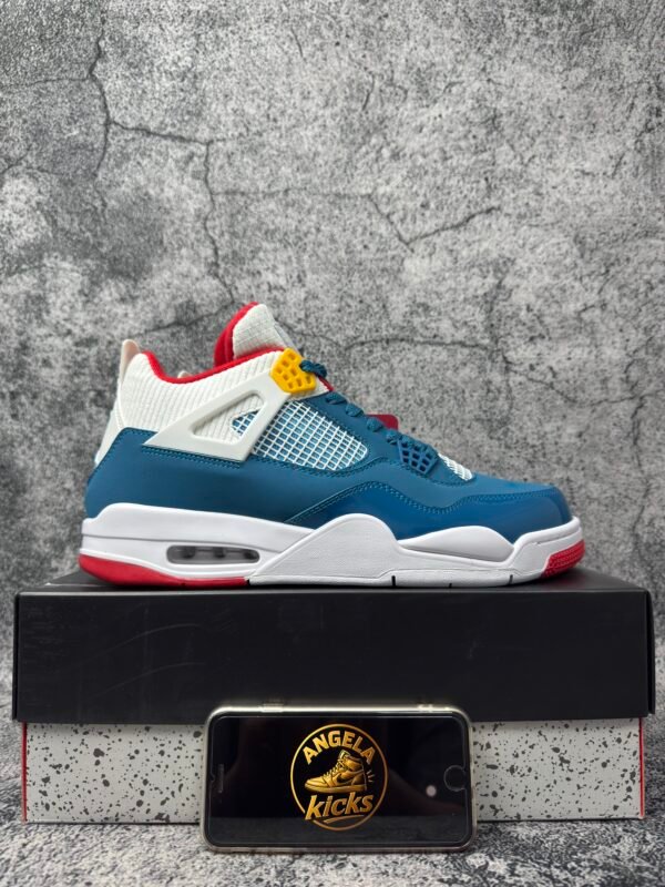 Jordan 4 Retro Messy Room