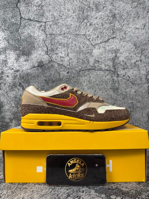 Nike Air Max 1 .SWOOSH Low Poly Big Head Origins