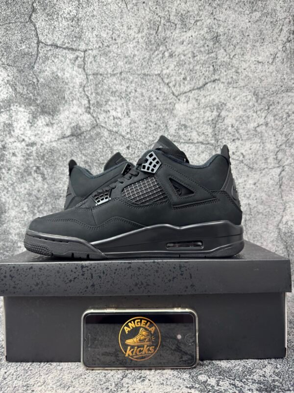 Jordan 4 Retro Black Cat (2025)