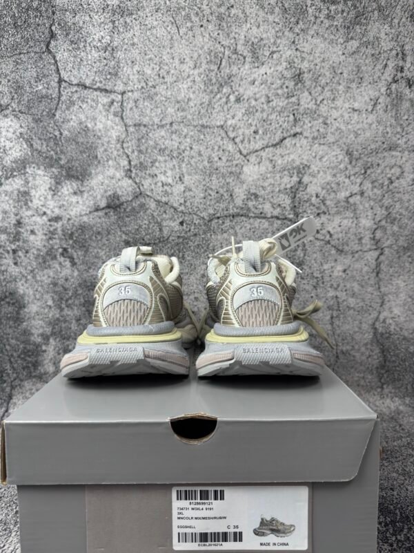 Balenciaga 3XL Off White