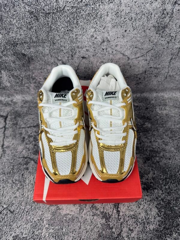 Nike Zoom Vomero 5 Metallic Gold