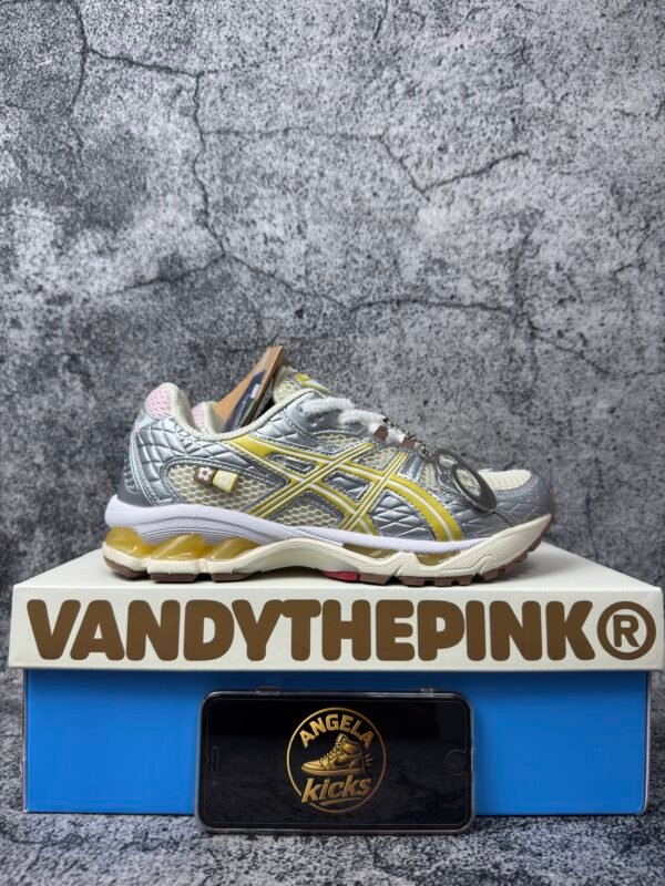 ASICS Gel-Nimbus 10.1 Vandy The Pink x atmos Banana Split Banana