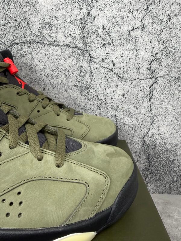 Jordan 6 Retro Travis Scott