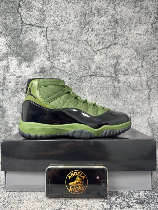 Jordan 11 Retro