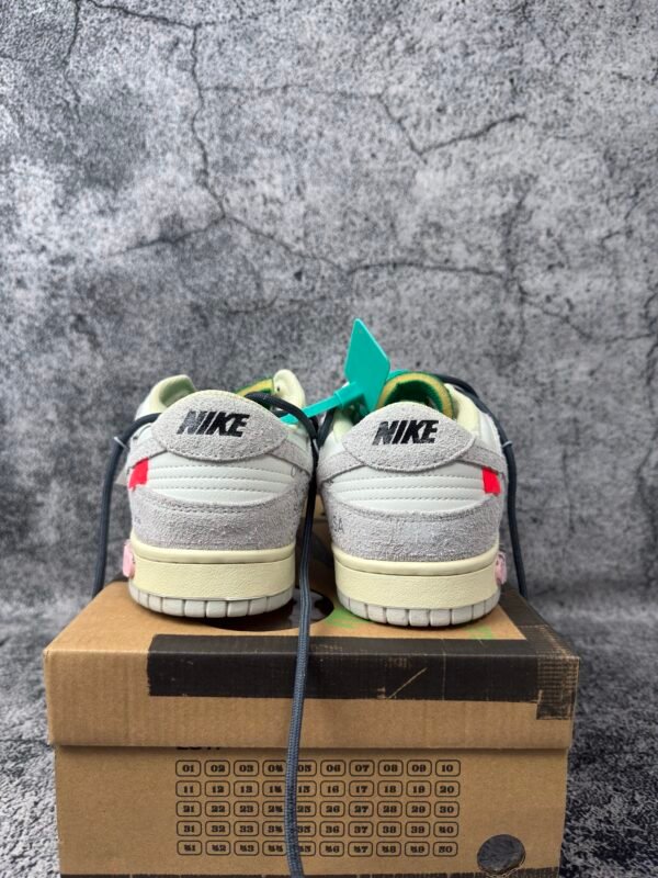 Nike Dunk Low Off-White Lot 20