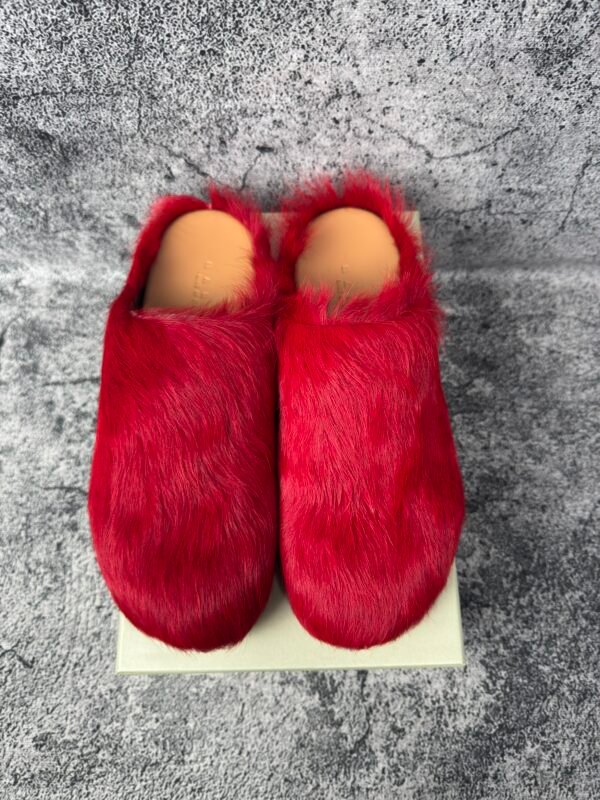 Marni Long Hair Calfskin Fussbett Sabot Mule Red